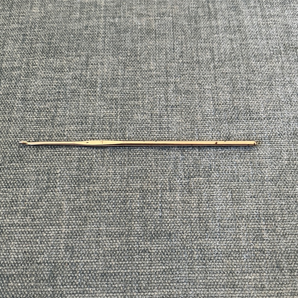 Columbia Knitting Crochet Hook, Size 1